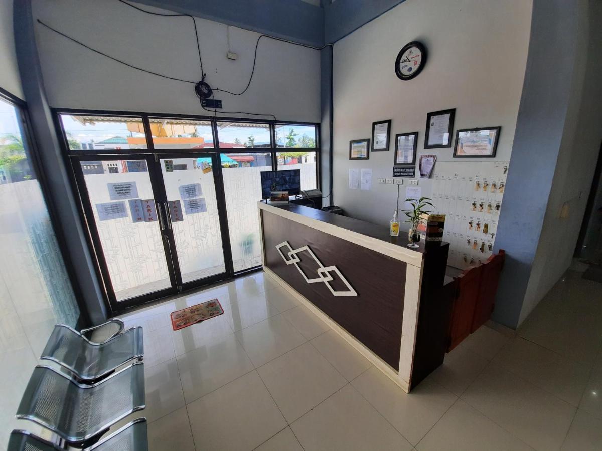 Oyo 3373 Favour Hotel Pagaralam Exterior foto